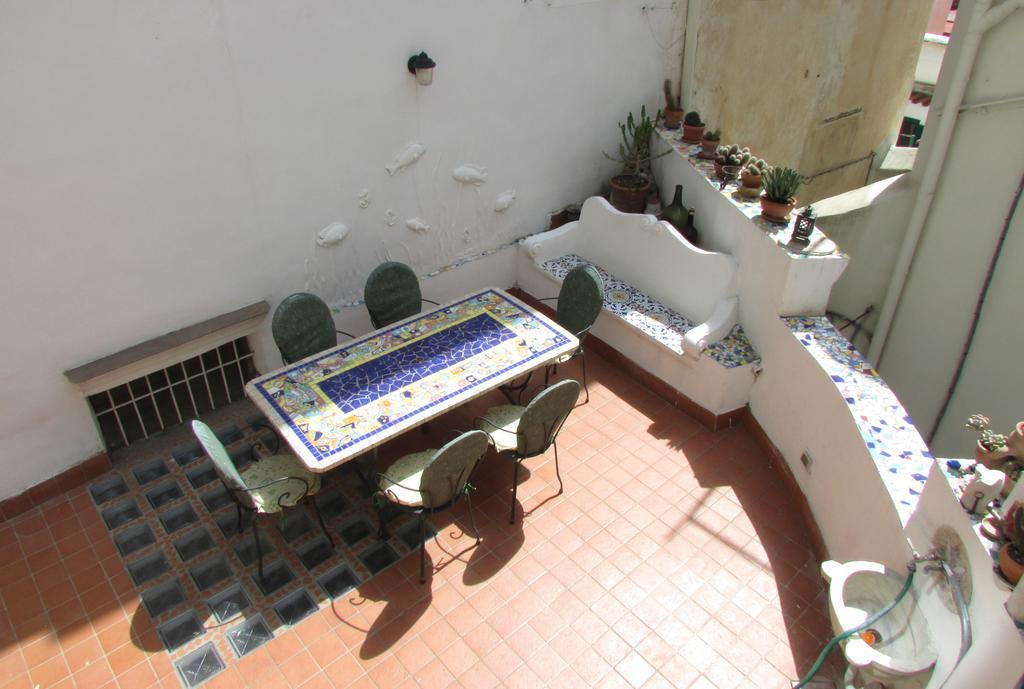 Flora Hotel Atrani Eksteriør billede