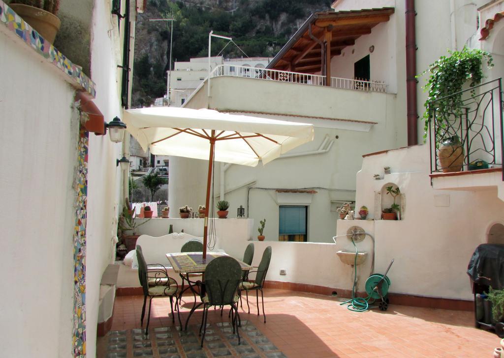 Flora Hotel Atrani Eksteriør billede